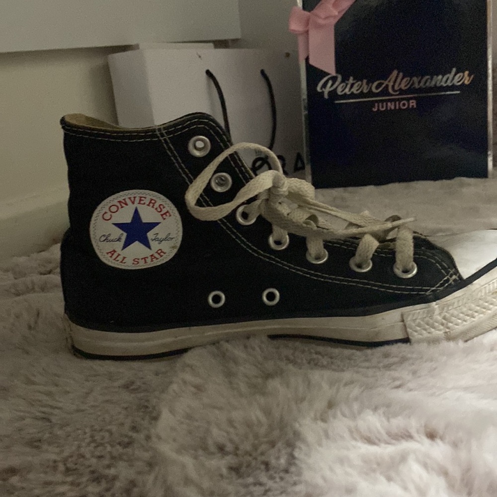 Converse original price $120 - Picture 2 of 4